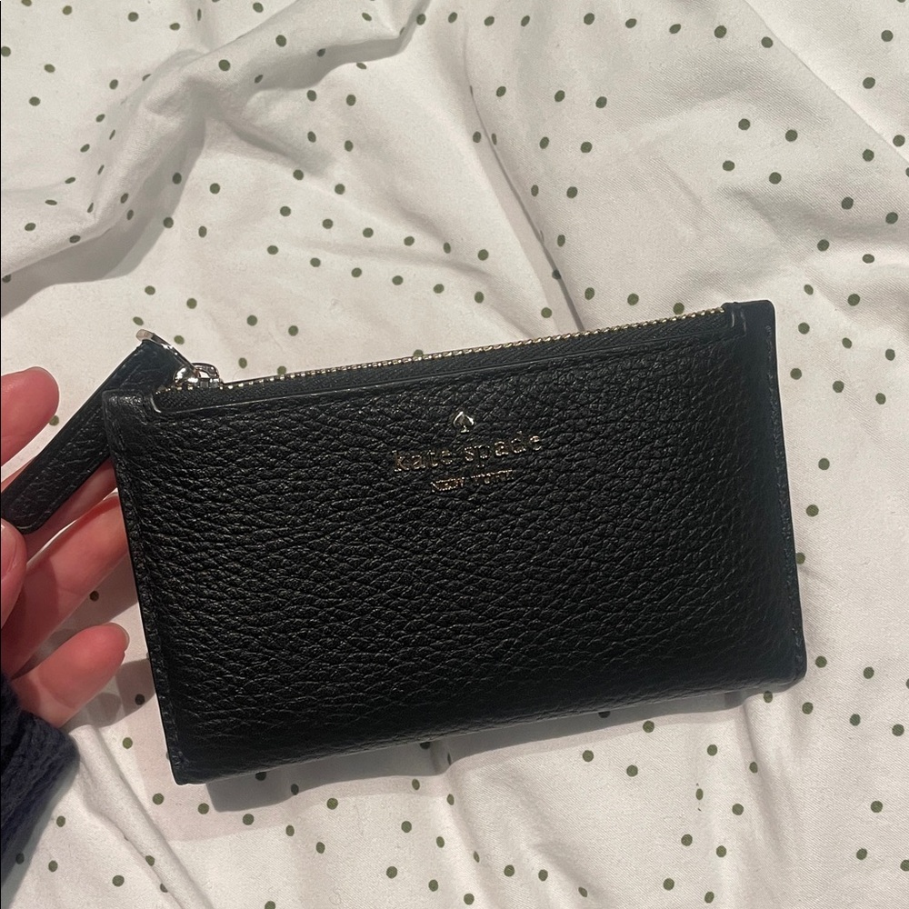 Kate Spade Black Leather Jackson slim bifold wallet